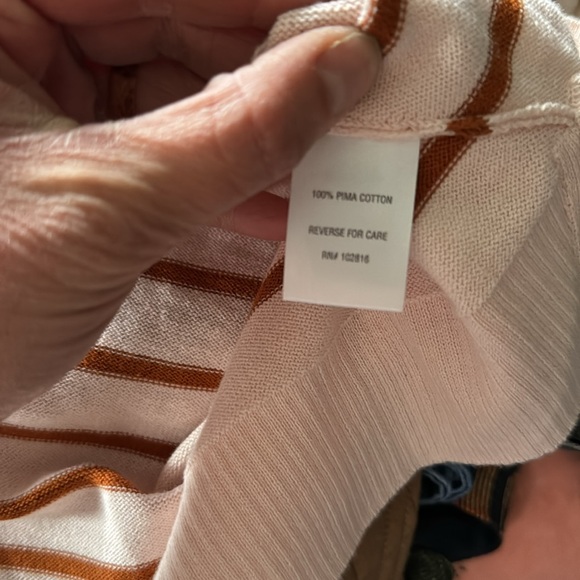 Garnet Hill sweater size medium - Picture 4 of 4